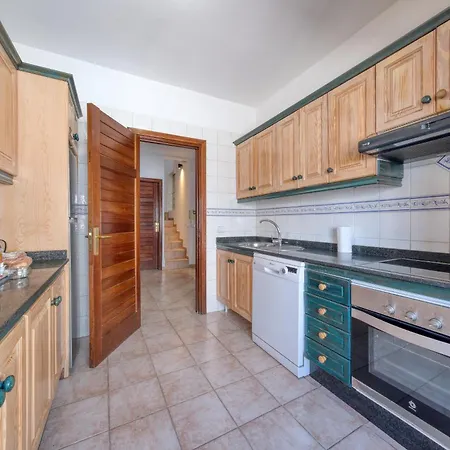 Apartment Casa Bonica - Ocean Views - 2 Min By Lanzarote Playa Blanca (Lanzarote)